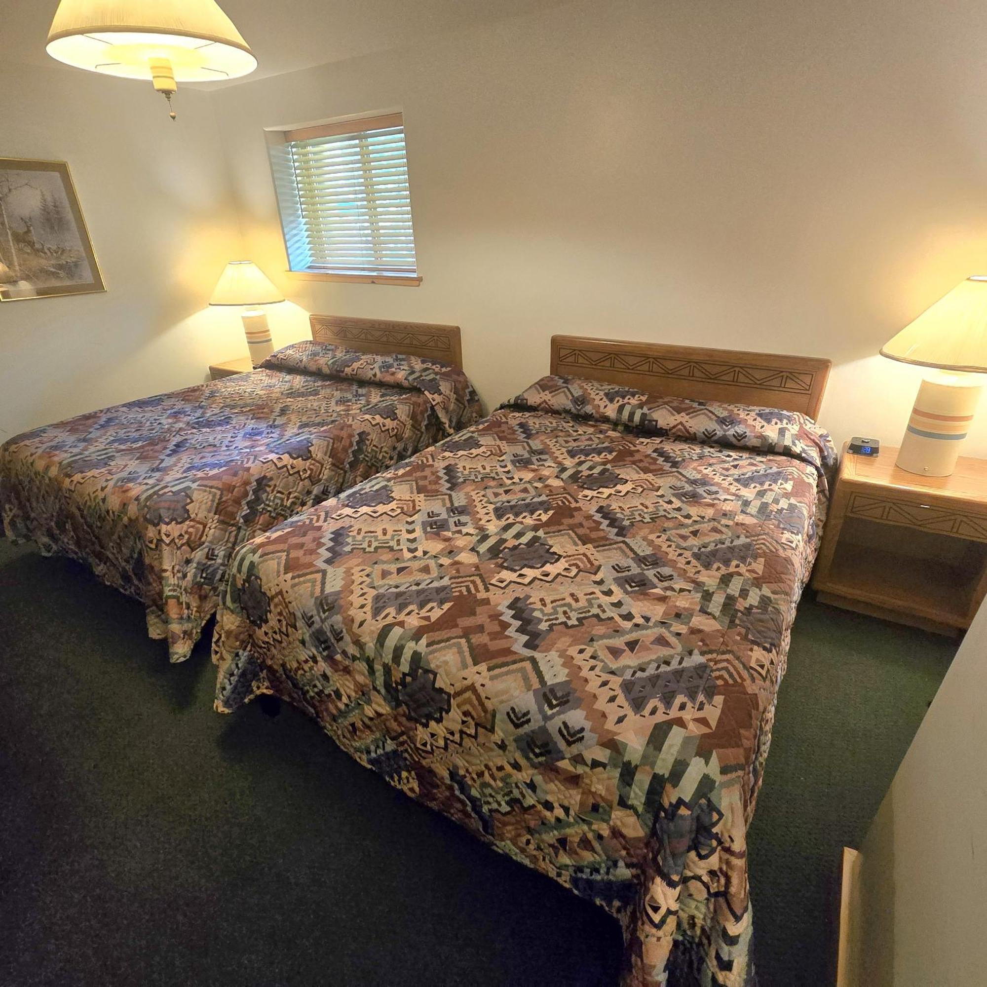 Jared'S Wild Rose Ranch Resort Айлънд Парк Стая снимка