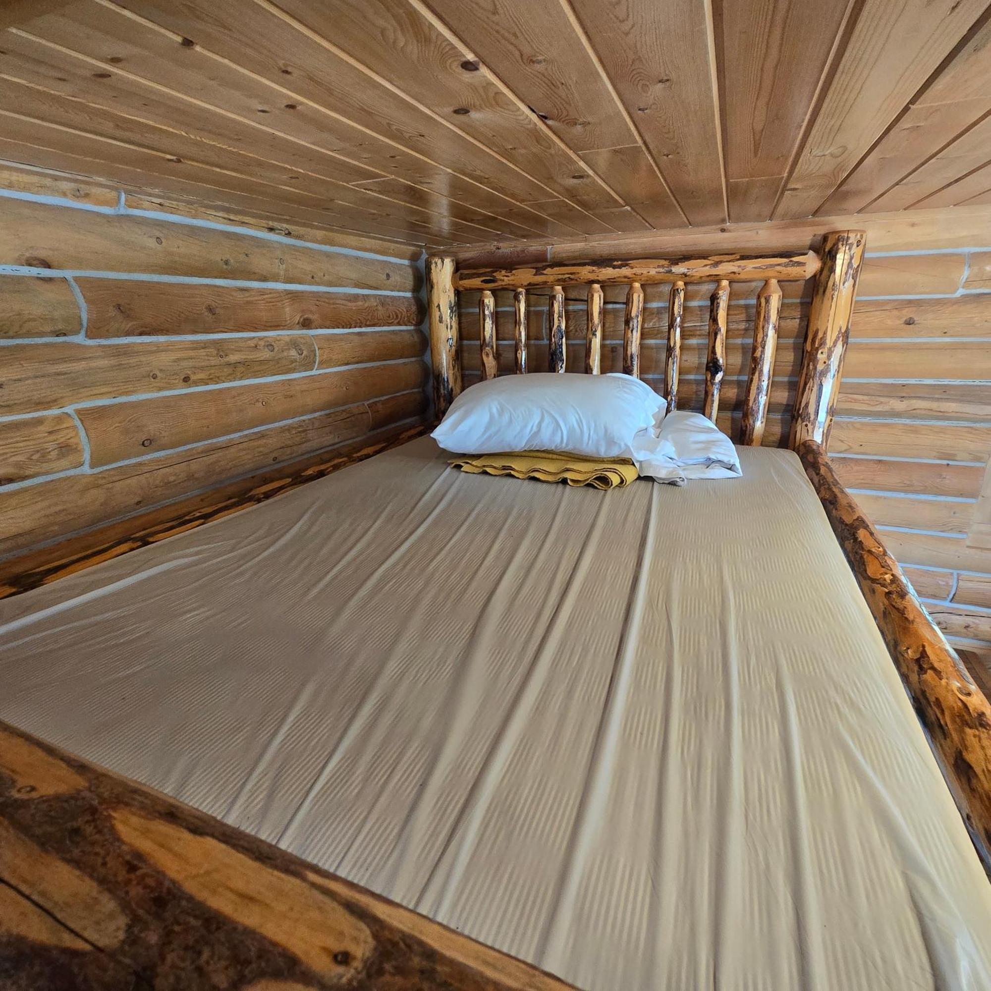 Jared'S Wild Rose Ranch Resort Айлънд Парк Стая снимка