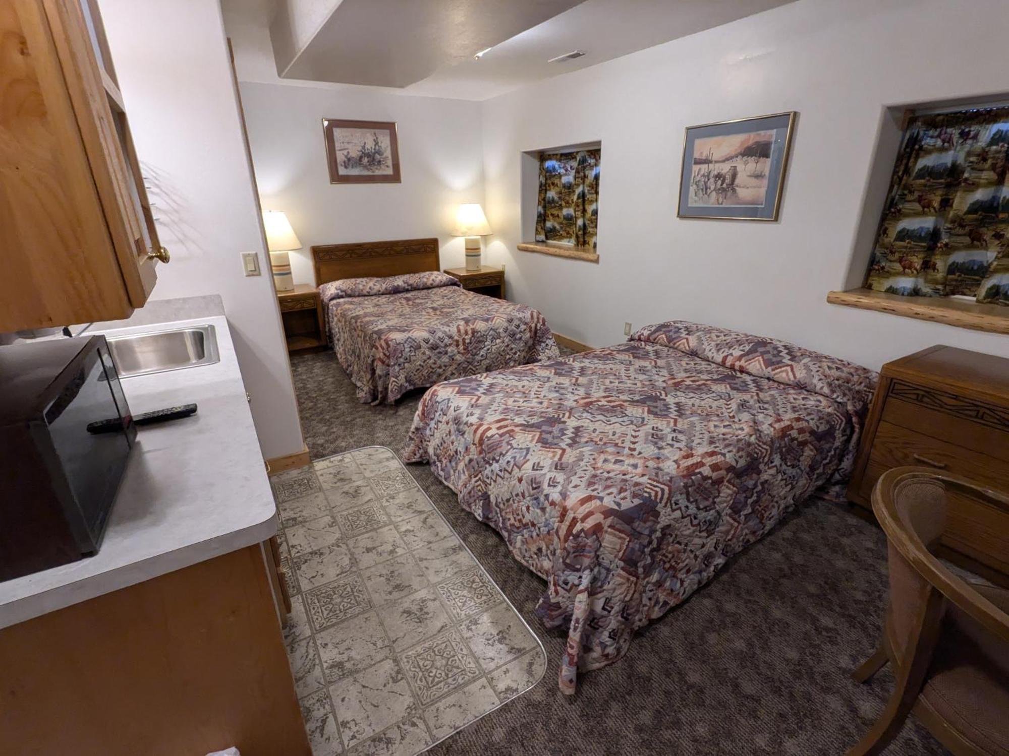 Jared'S Wild Rose Ranch Resort Айлънд Парк Стая снимка